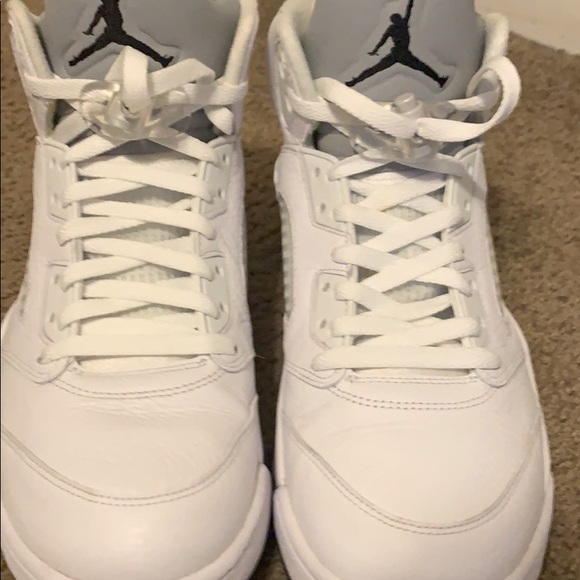 Jordan 5 Retro Metallic White - Picture 6 of 7